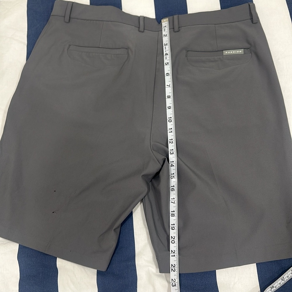 Size 38 Comfortable grey shorts in good condition - Picture 9 of 10